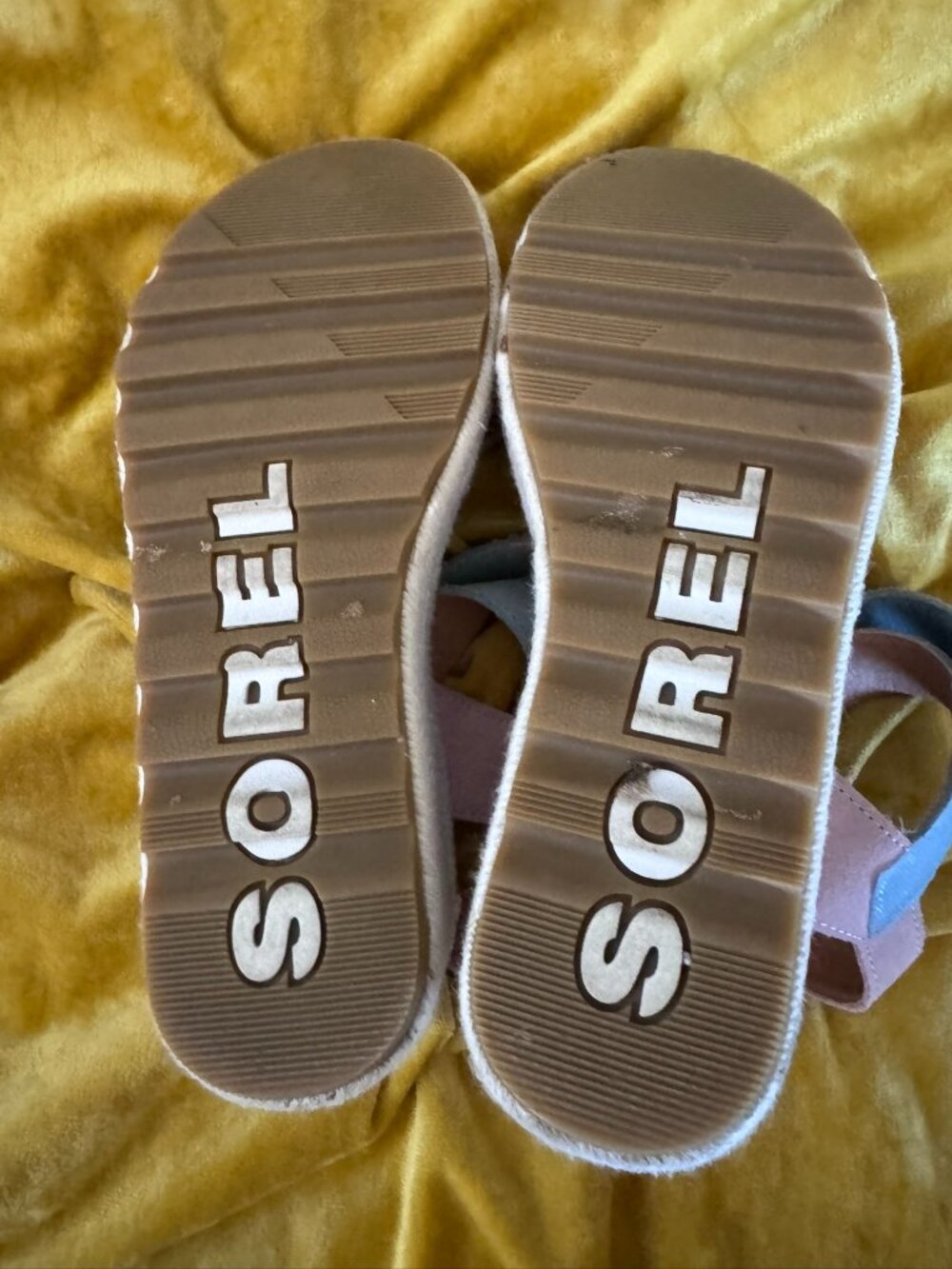 Sorel yellow/blue/pink pastel suede & espadrille wedges, women's size 6 - Picture 4 of 6